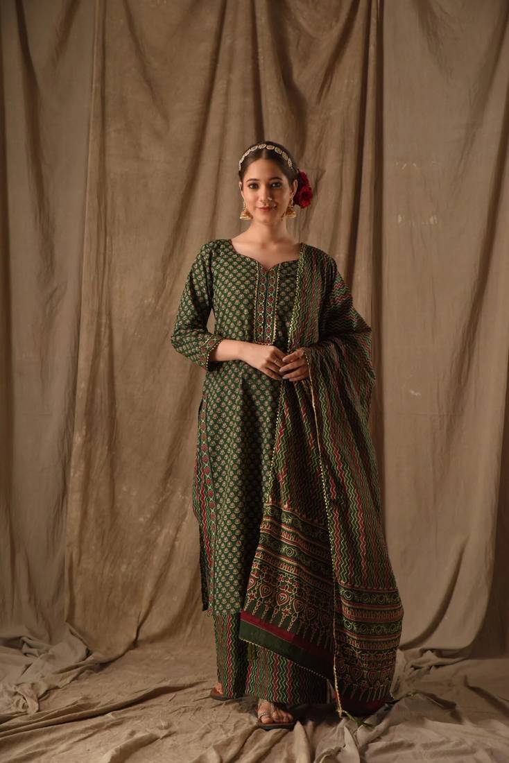Bottle green printed cotton suit set with chevron dupatta