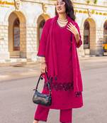 Women Mul Chanderi with thread work & Khatli Work Kurta With Trouser & With Dupatta