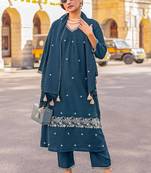 Women Mul Chanderi with thread work & Khatli Work Kurta With Trouser & With Dupatta