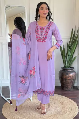 Lavender embroidered tesla suit set with floral organza dupatta
