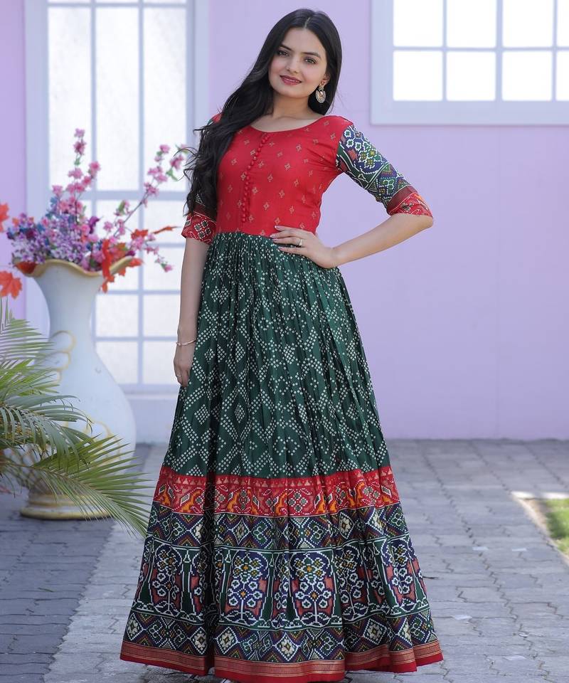 Green Dola Printed Gown     Lightweight, & Stylish