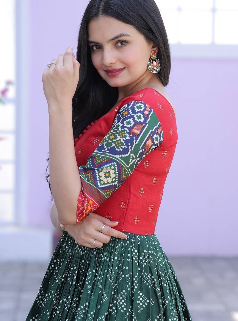 Green Dola Printed Gown     Lightweight, & Stylish