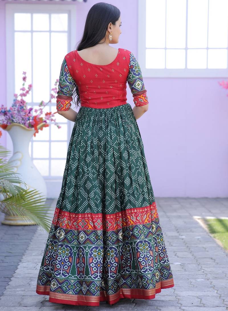 Green Dola Printed Gown     Lightweight, & Stylish