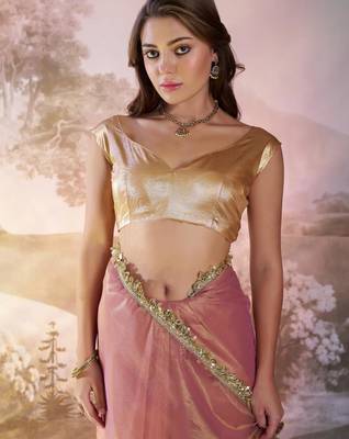 Peach embellished organza saree with blouse 4