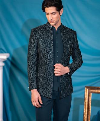 Green velvet jodhpuri suit with sequins and thread work 2