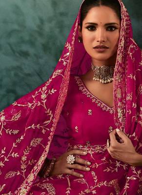 Rani pink fancy hand work border with heavy designer blouse  wedding wear saree 3