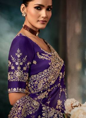 Voilet fancy hand work border with heavy designer blouse  wedding wear saree 3