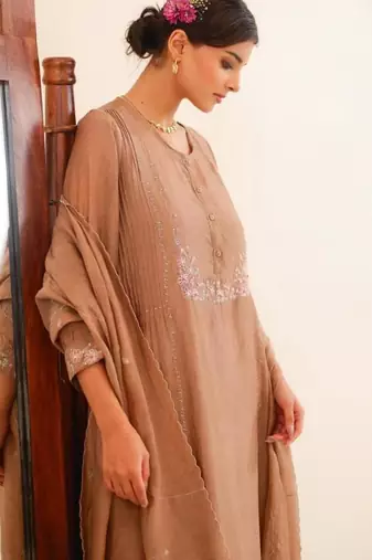 Chiku beaded bageecha suit set