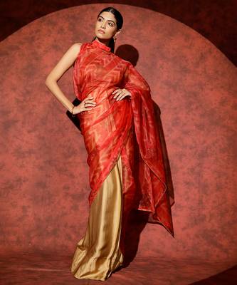 Red printed georgette saree 4
