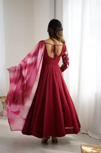Designer Gown Suit Set Wedding Wear Beautiful Gown Set 