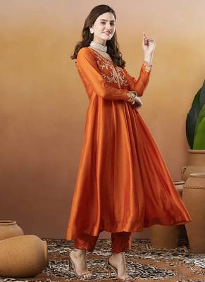 Women's Beautiful Vichitra Silk Fabric Embroidery Work Flared Anarkali Pant and Dupatta Set 3
