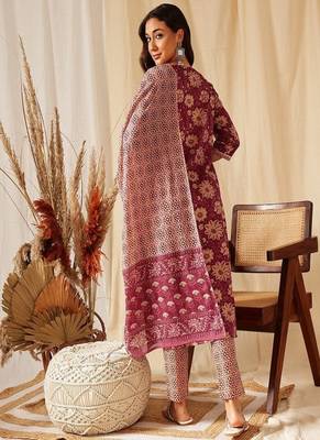 Women's casual wear kurta set with dupatta 2