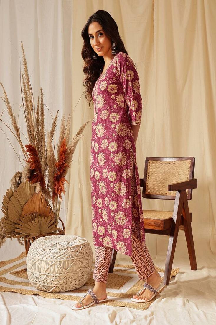 Women's casual wear kurta set with dupatta