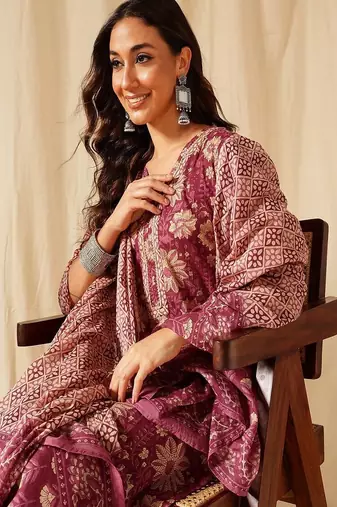 Women's casual wear kurta set with dupatta