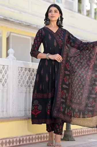Women's floral printed rayon kurta set with dupatta