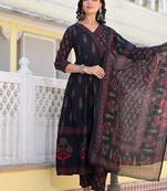 Women's floral printed rayon kurta set with dupatta
