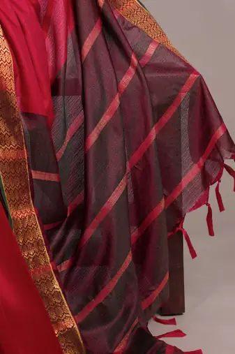 elegant poly cotton saree adorned with premium zari weaving work