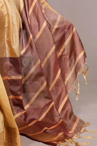 elegant poly cotton saree adorned with premium zari weaving work