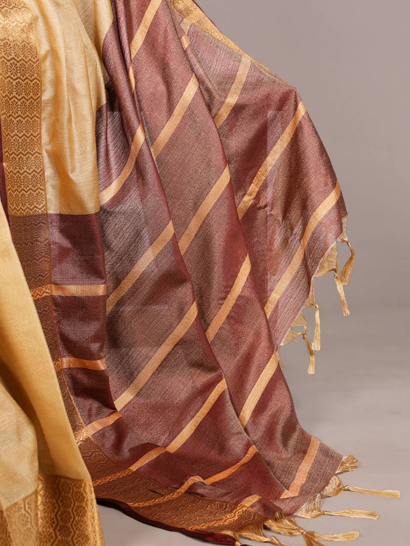 elegant poly cotton saree adorned with premium zari weaving work
