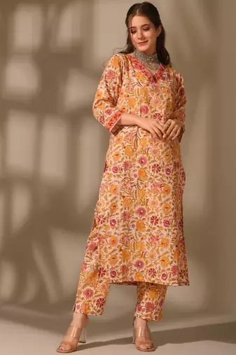 Floral printed v neck rayon kurta set for women