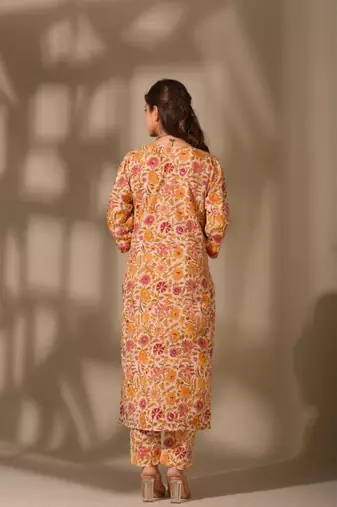 Floral printed v neck rayon kurta set for women
