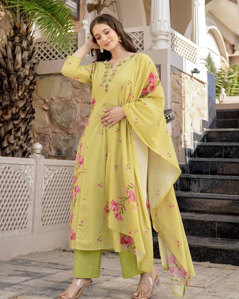 Women's Beautiful Chanderi Fabric Printed Work Straight Kurta Pant and Dupatta Set