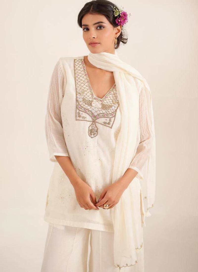 White matsya top and palazzo set