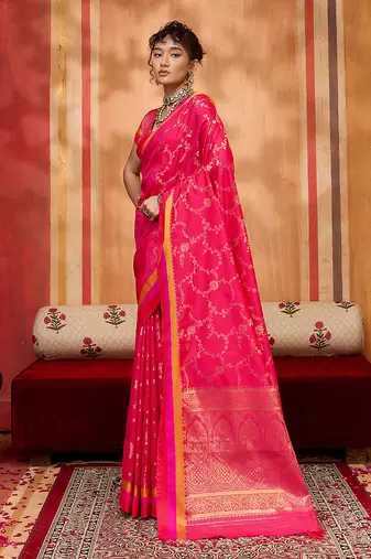 rani pink zari weaving silk blend saree