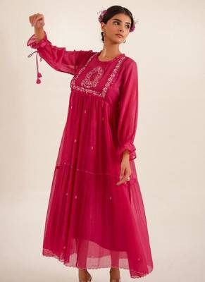 Rani pink victorian sparrow dress 2
