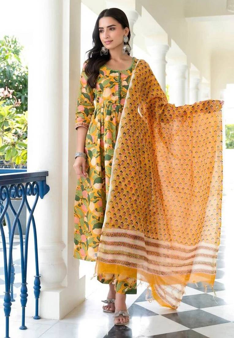 Women's flared anarkali kurti and pant with dupatta