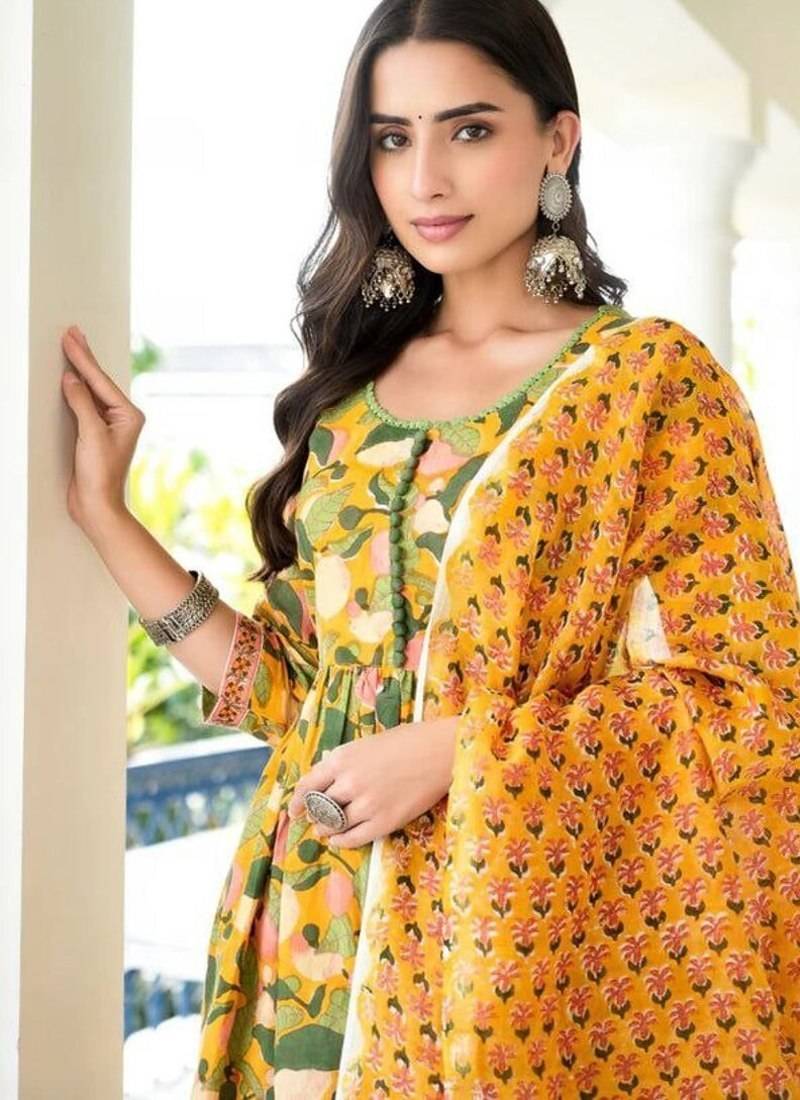 Women's flared anarkali kurti and pant with dupatta