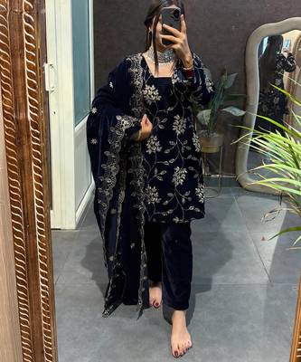 Blue velvet fornt embroidery work kurta with bottom & dupatta 2