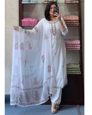 Women's  Georgette Butti Embroidery Work Straight Kurta Pant and Dupatta Set 1