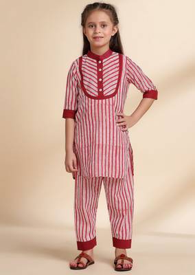 Red Stripes printed cotton kurta set 1