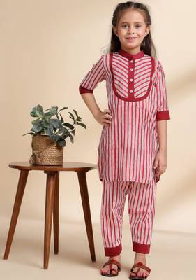 Red Stripes printed cotton kurta set 2