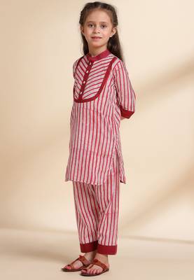 Red Stripes printed cotton kurta set 3