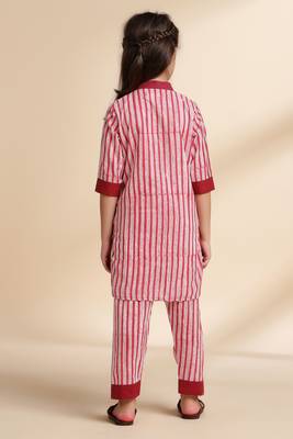 Red Stripes printed cotton kurta set 4