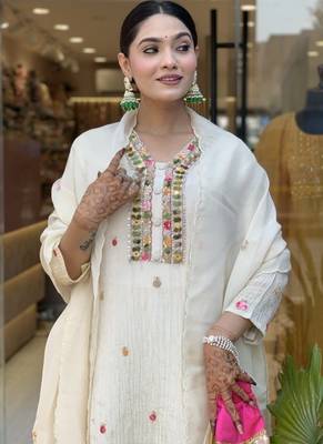 Women's  Chinon Embroidery Work Straight Kurta Pant and Dupatta Set 2