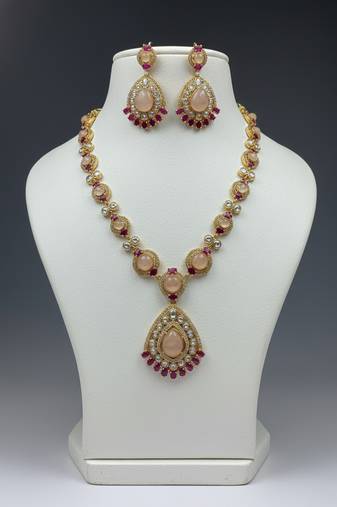 Royal semi-precious stone moissanite polki necklace set