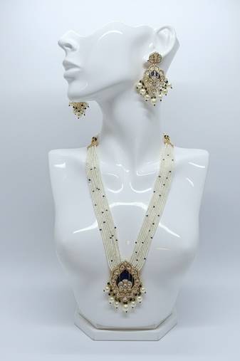 Elegant handcrafted pearl & golden plated necklace set