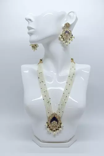 Elegant handcrafted pearl & golden plated necklace set