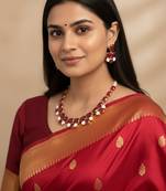 Golden plated precious stone necklace set in red strawberry quartz & amethyst finish