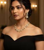 Classic polki necklace set with sparkling moissanite stones