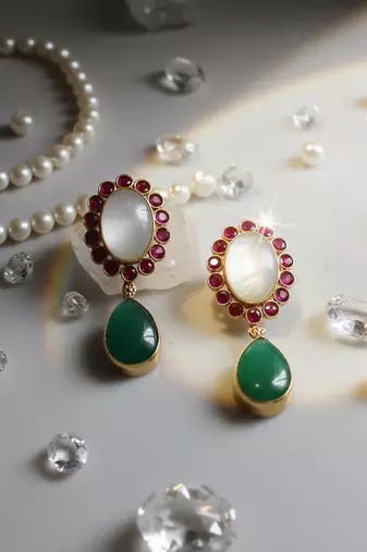 Designer brass necklace with semi-precious stones in gold plating