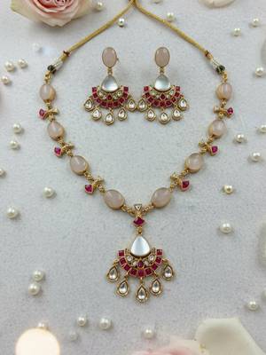 Golden plated semi-precious stone necklace set with kundan touch 4