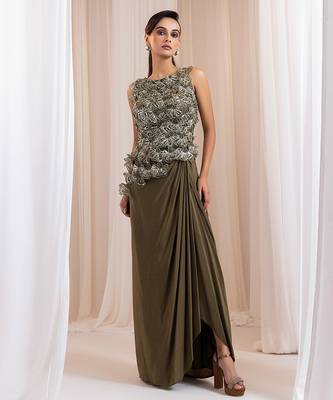 Green embroidered crepe co ord set 1