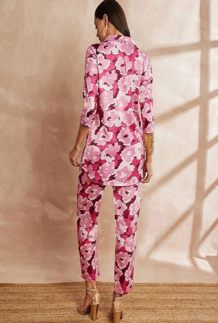 Pink color floral printed lapel collar shirt & trousers