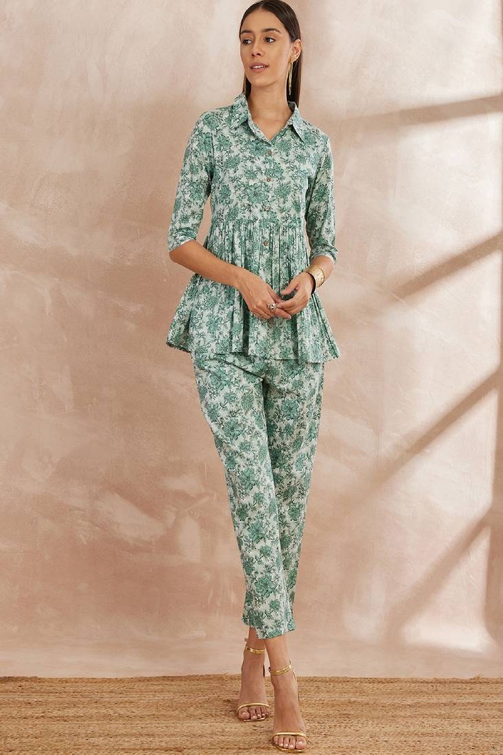 Green color floral printed pure cotton tunic with trouser