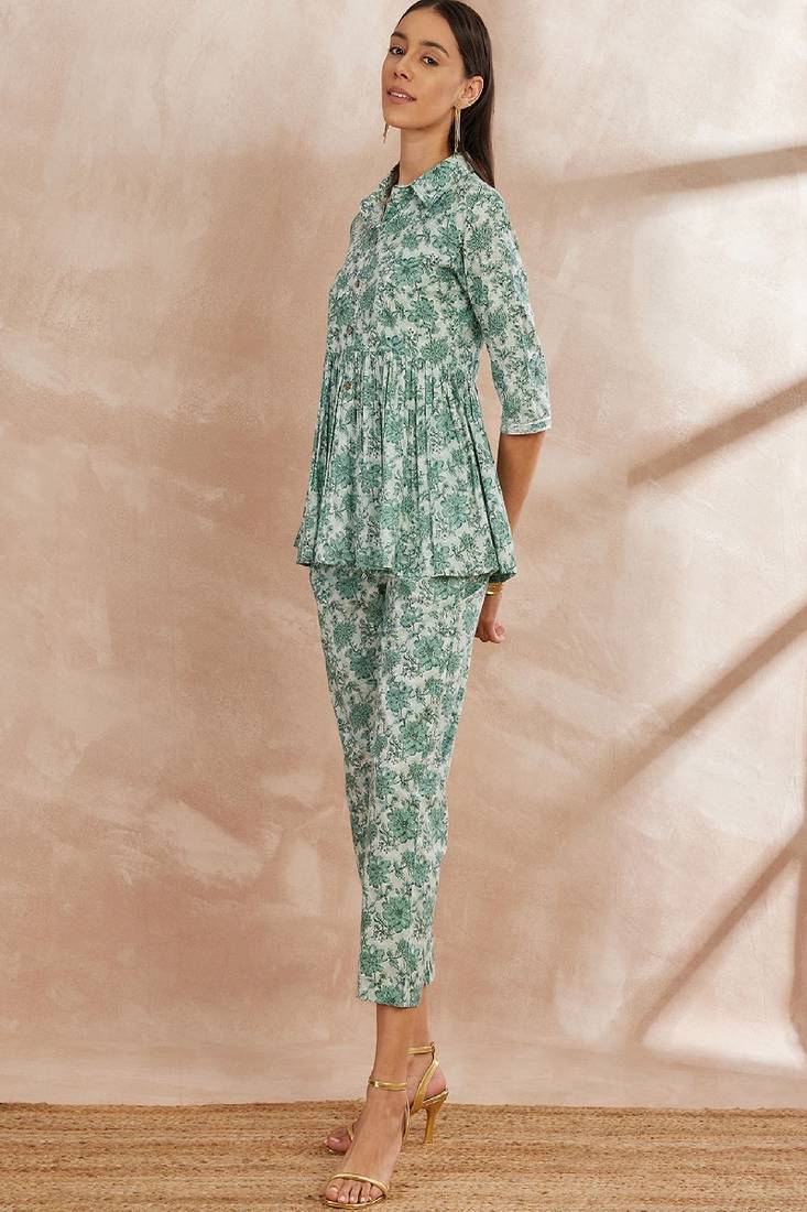 Green color floral printed pure cotton tunic with trouser