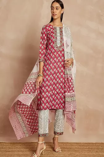 Maroon color ethnic motifs printed pure cotton straight kurta & trousers with dupatta